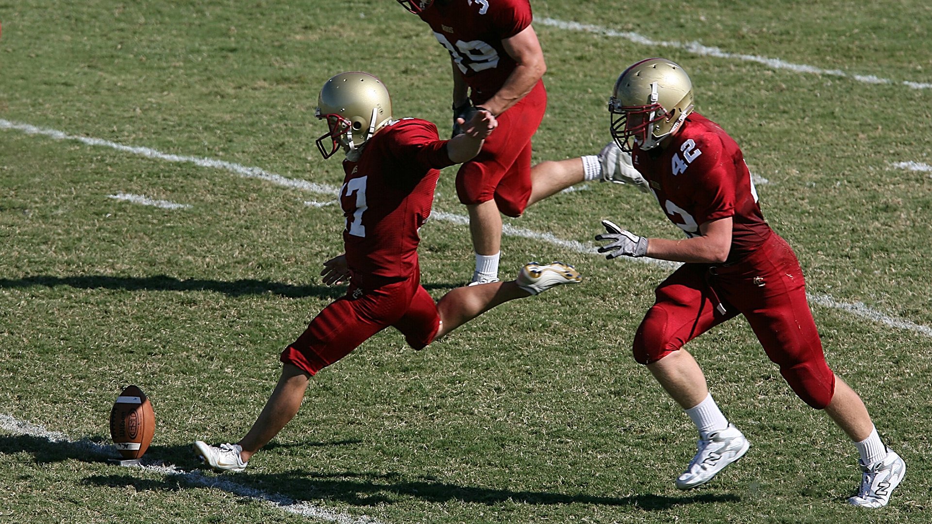 德甲连续进攻:攻势如潮,令人叹为观止,德甲多少场次