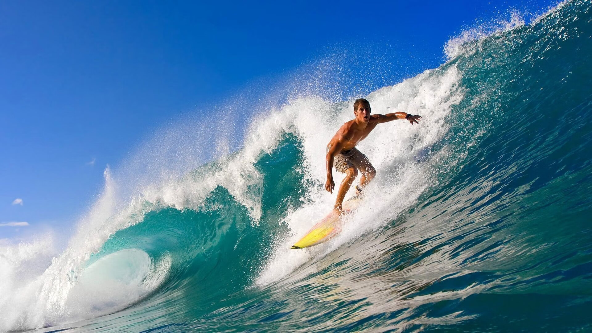 英超激烈争夺:每场都是冠军的游戏!,英超精彩