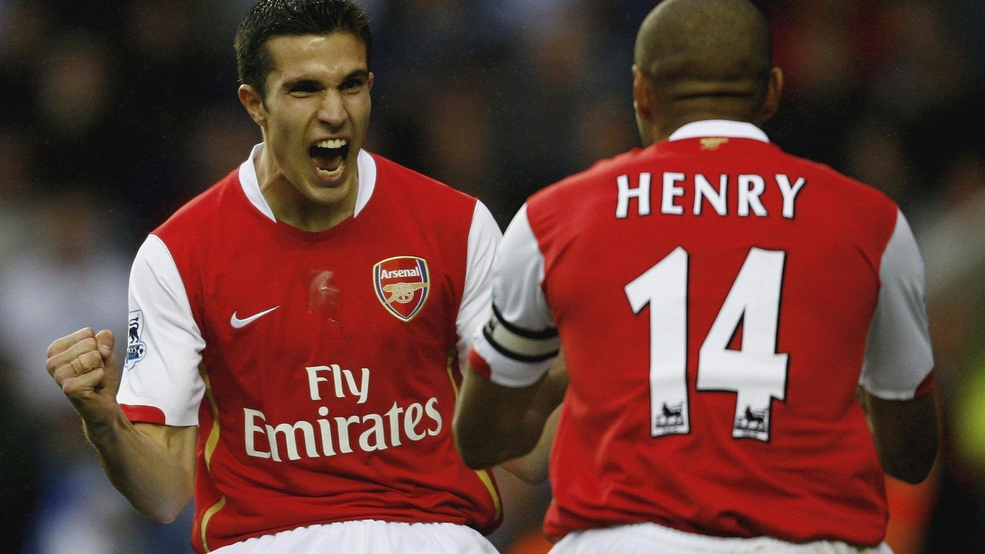 电竞职业选手是否应接受形象管理培训，参加电竞职业选手要求